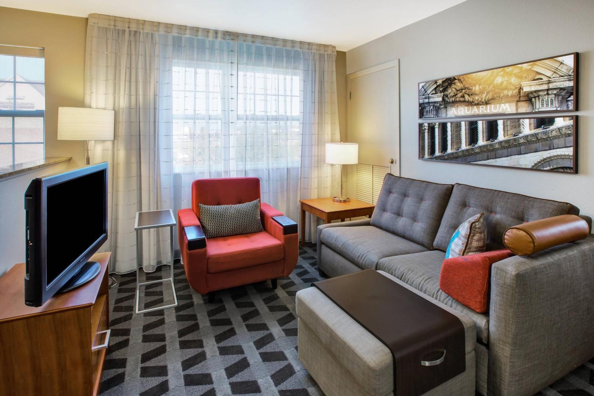 Towneplace Suites By Marriott Detroit Livonia Exterior foto